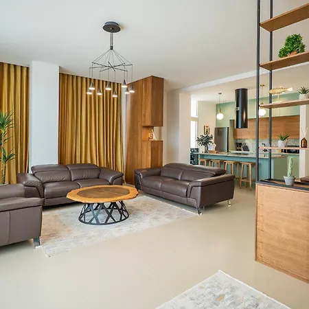 Palase Elite Villa Himare