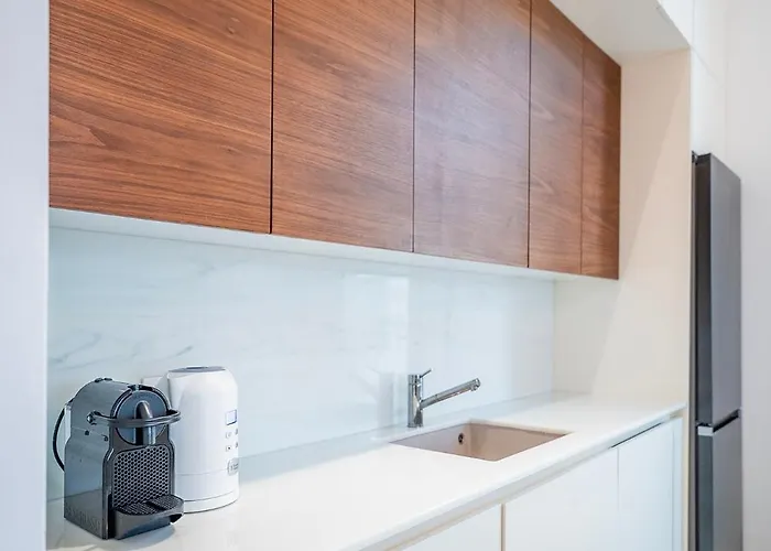 Palase Elite هيماري