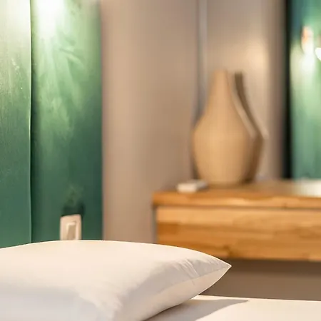 Palase Elite هيماري