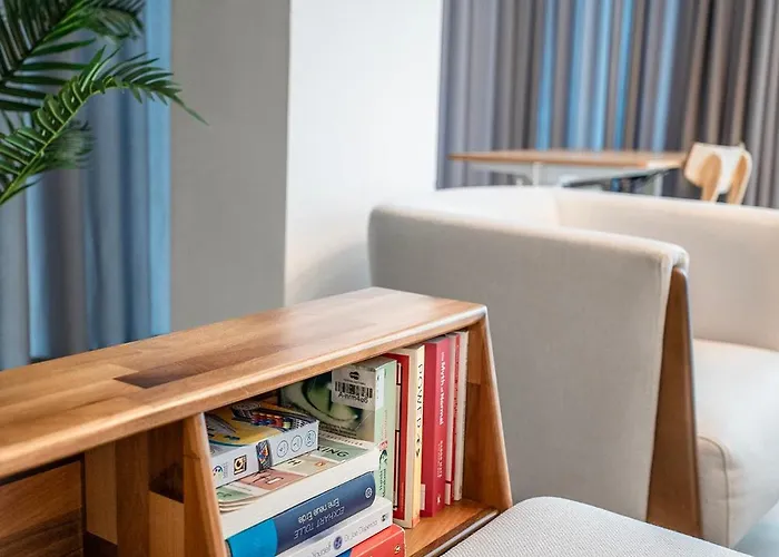 Palase Elite * Himara