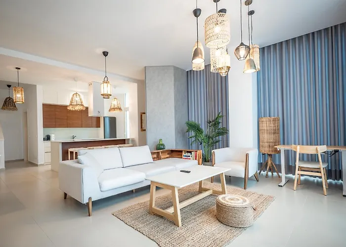 Palase Elite * Himara