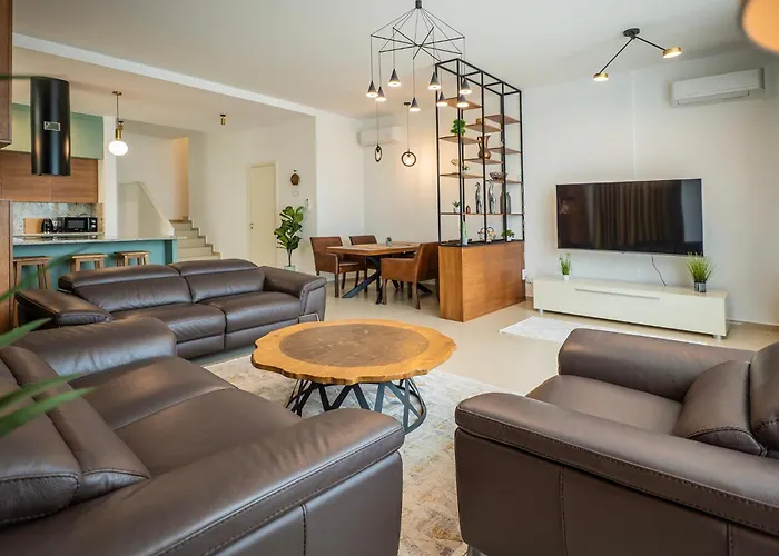 Willa Palase Elite *